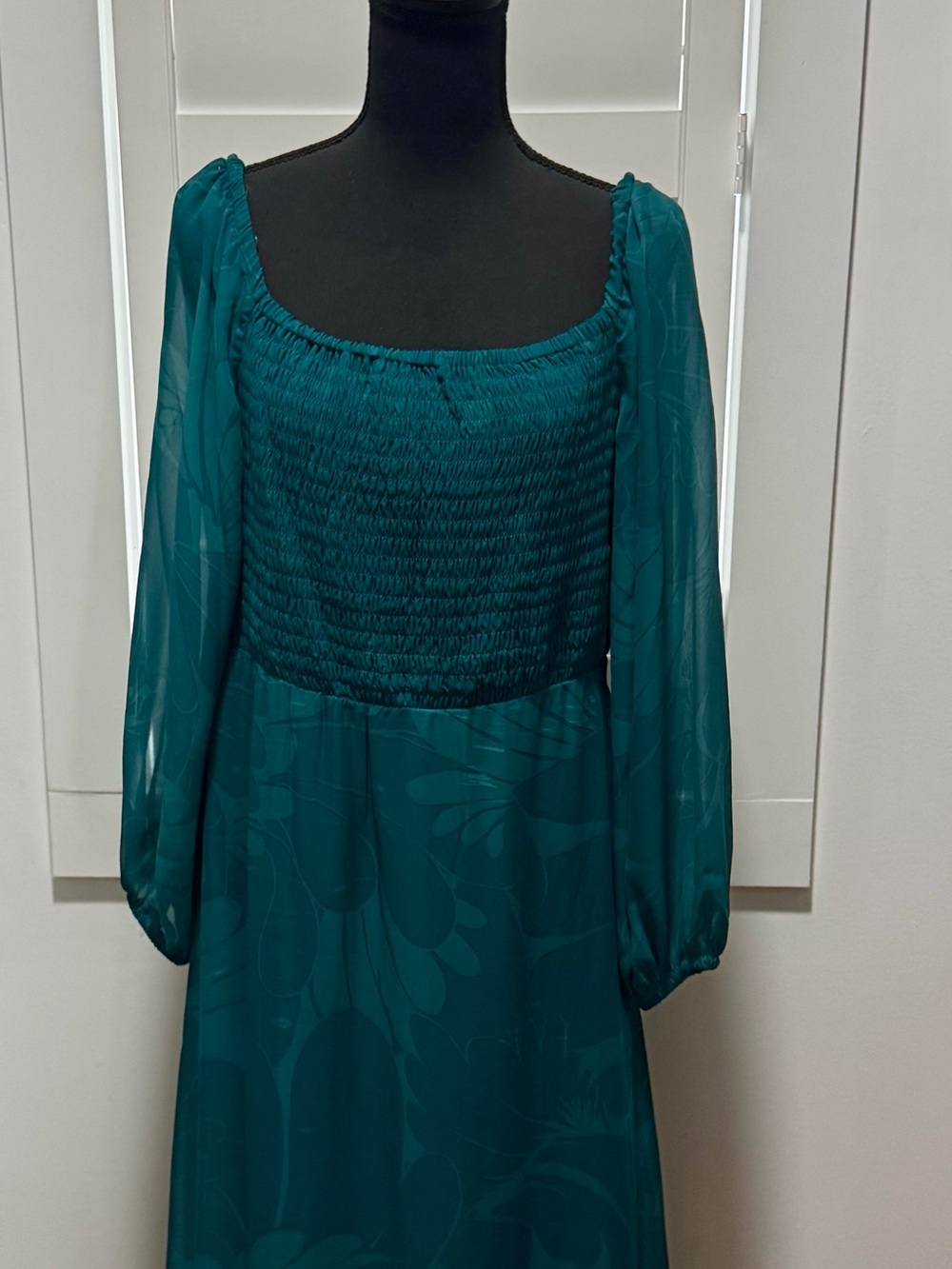 Taylor Teal Smocked Bodice Long Sleeve Midi Dress-Never worn